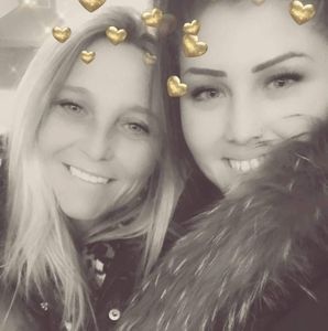 Meet your Posher, Leanne